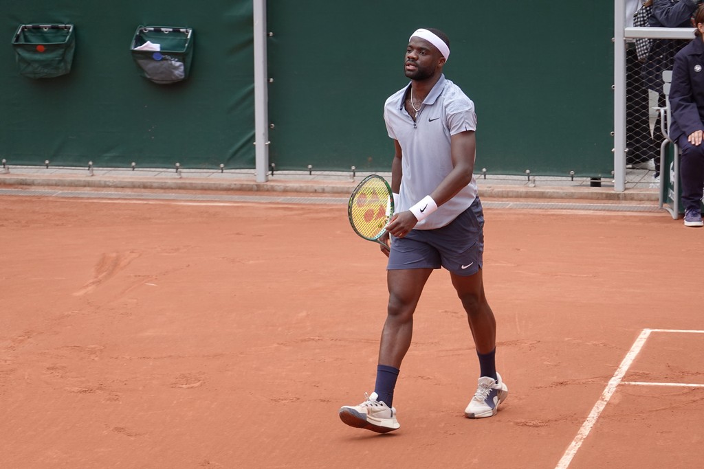 Shapovalov vs. Tiafoe